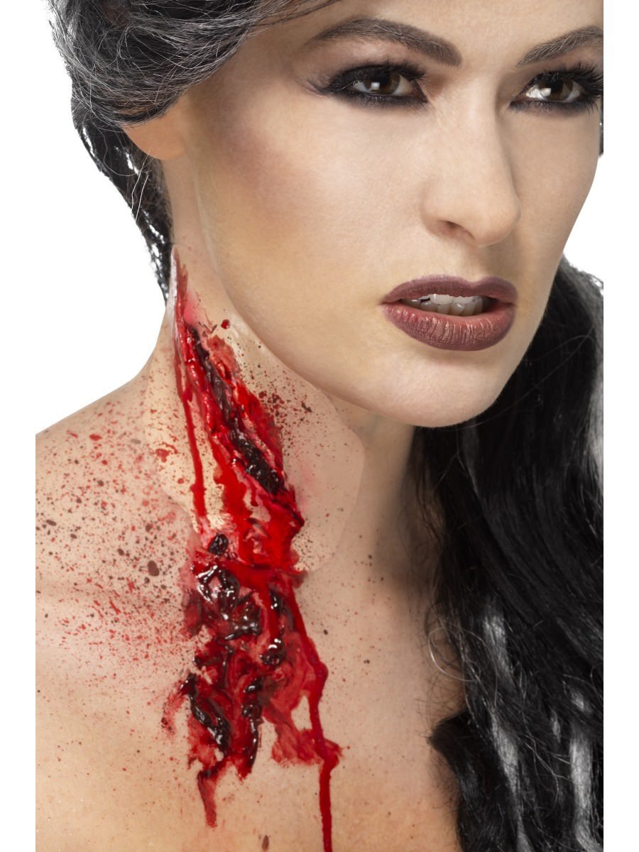 Slash Throat Make-Up